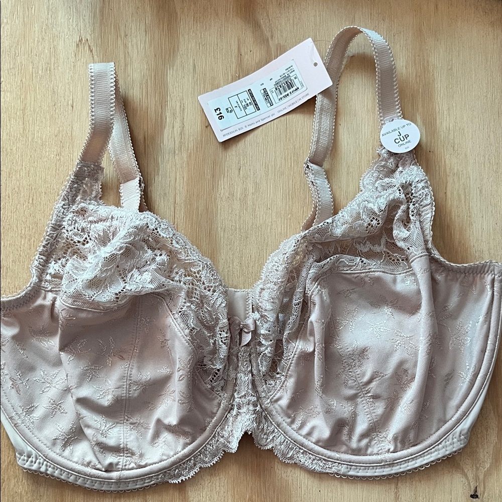 M&S  Lace Underwire Bra 40F Almond NWT